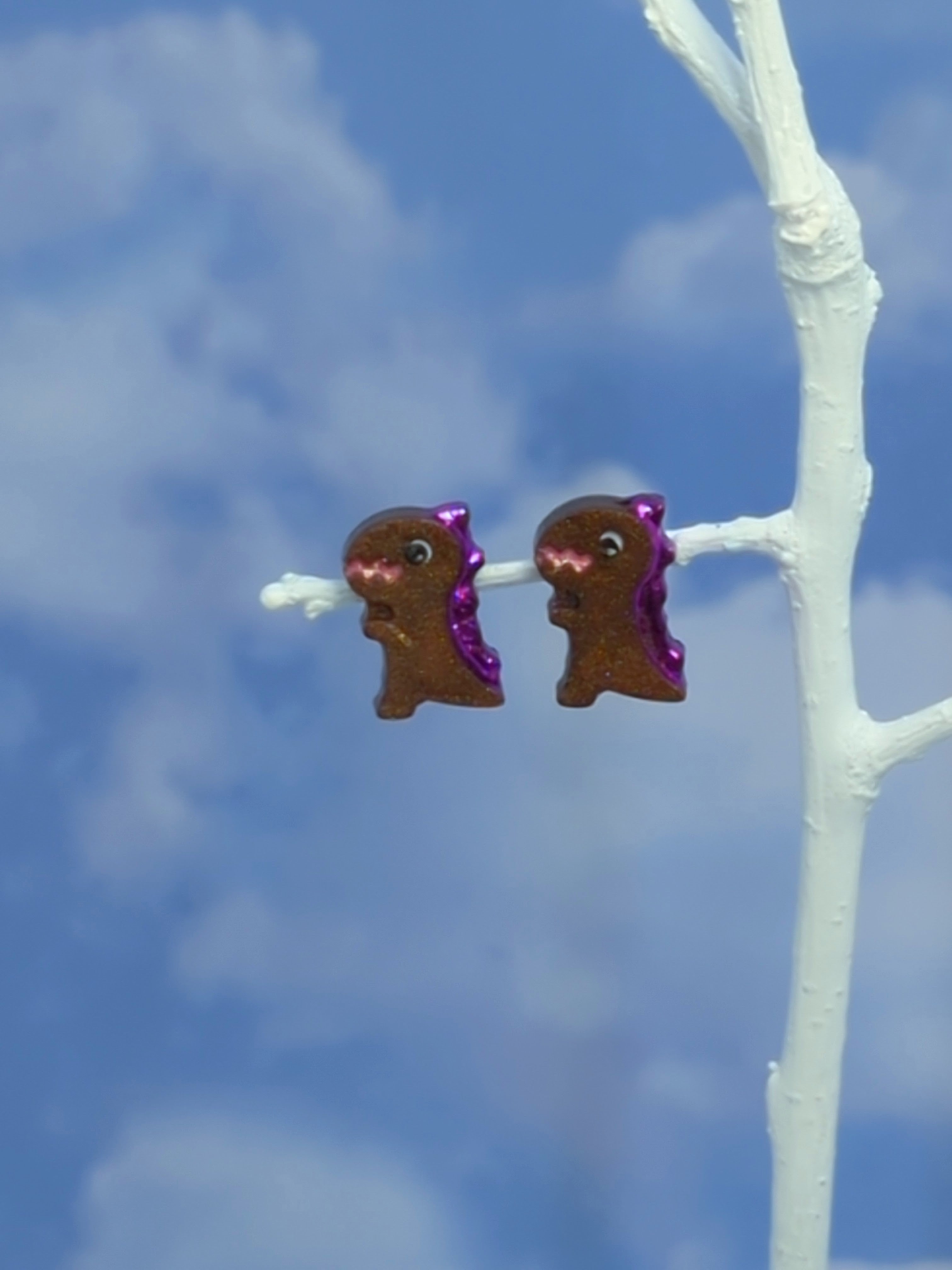 Dinosaur Stud Resin Earrings (Brown w/ Purple Spine)