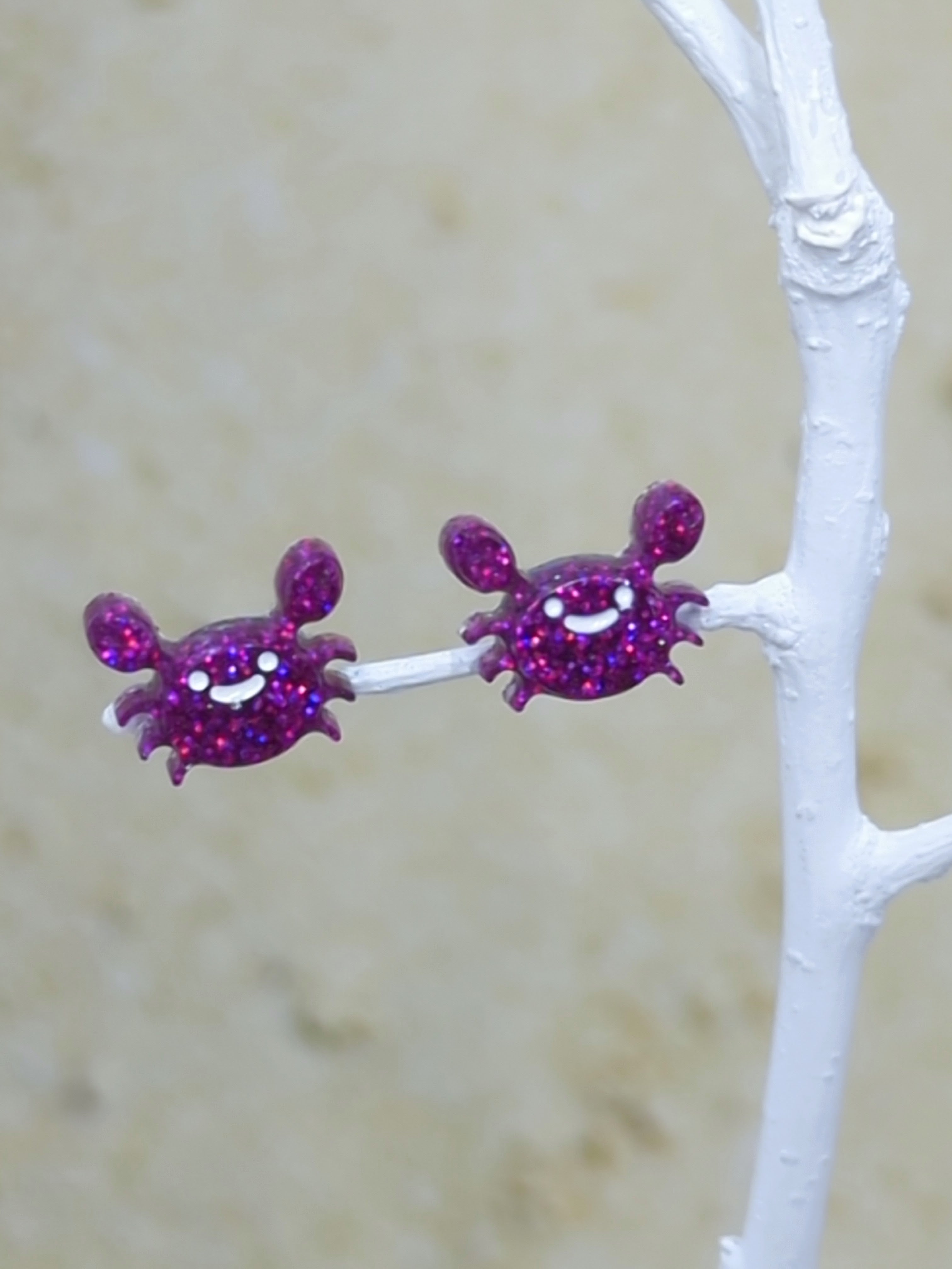 Crab Stud Resin Earrings (Purple Glitter)