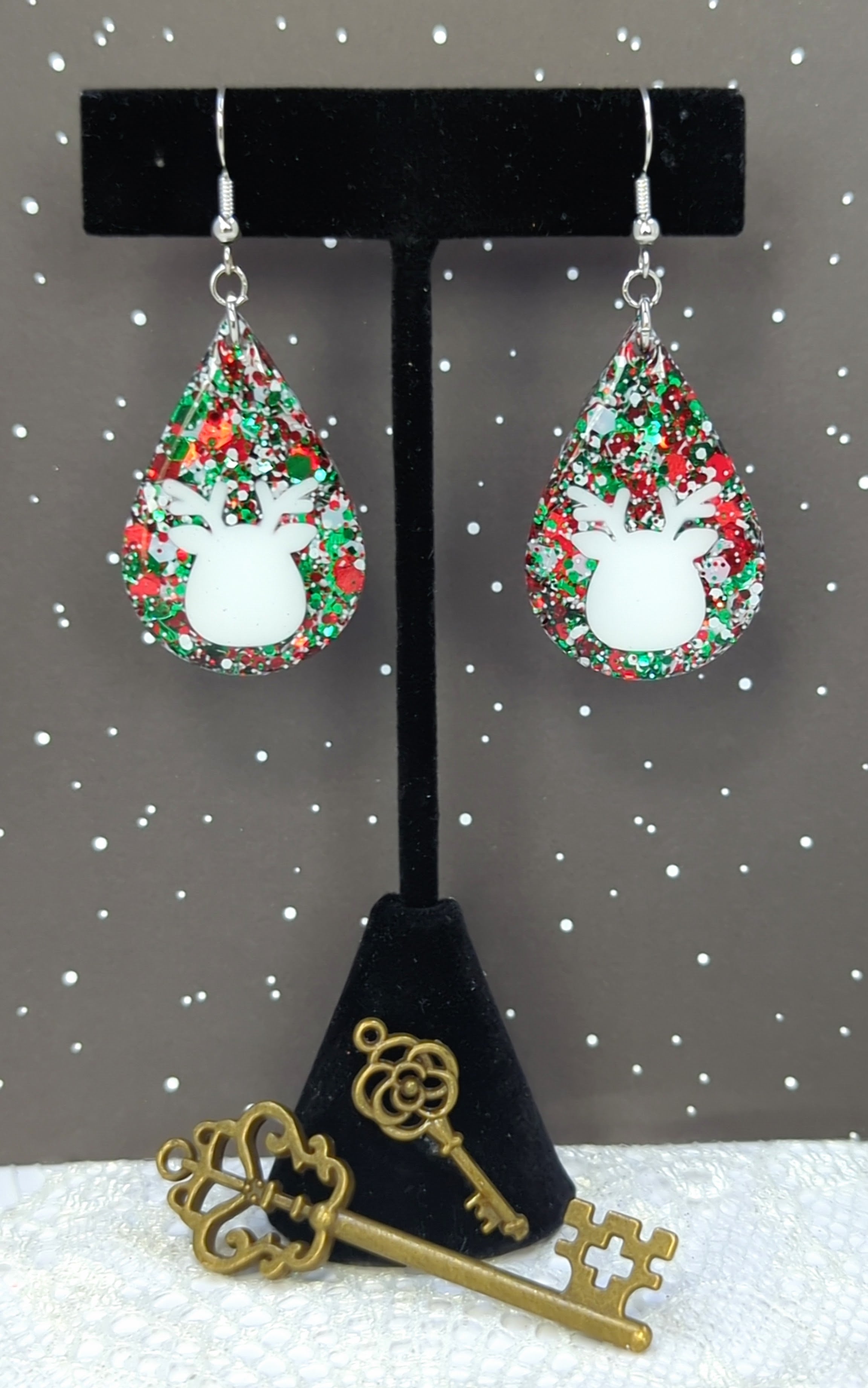 Reindeer Face Teardrop Resin Earring (Christmas Glitter and White)