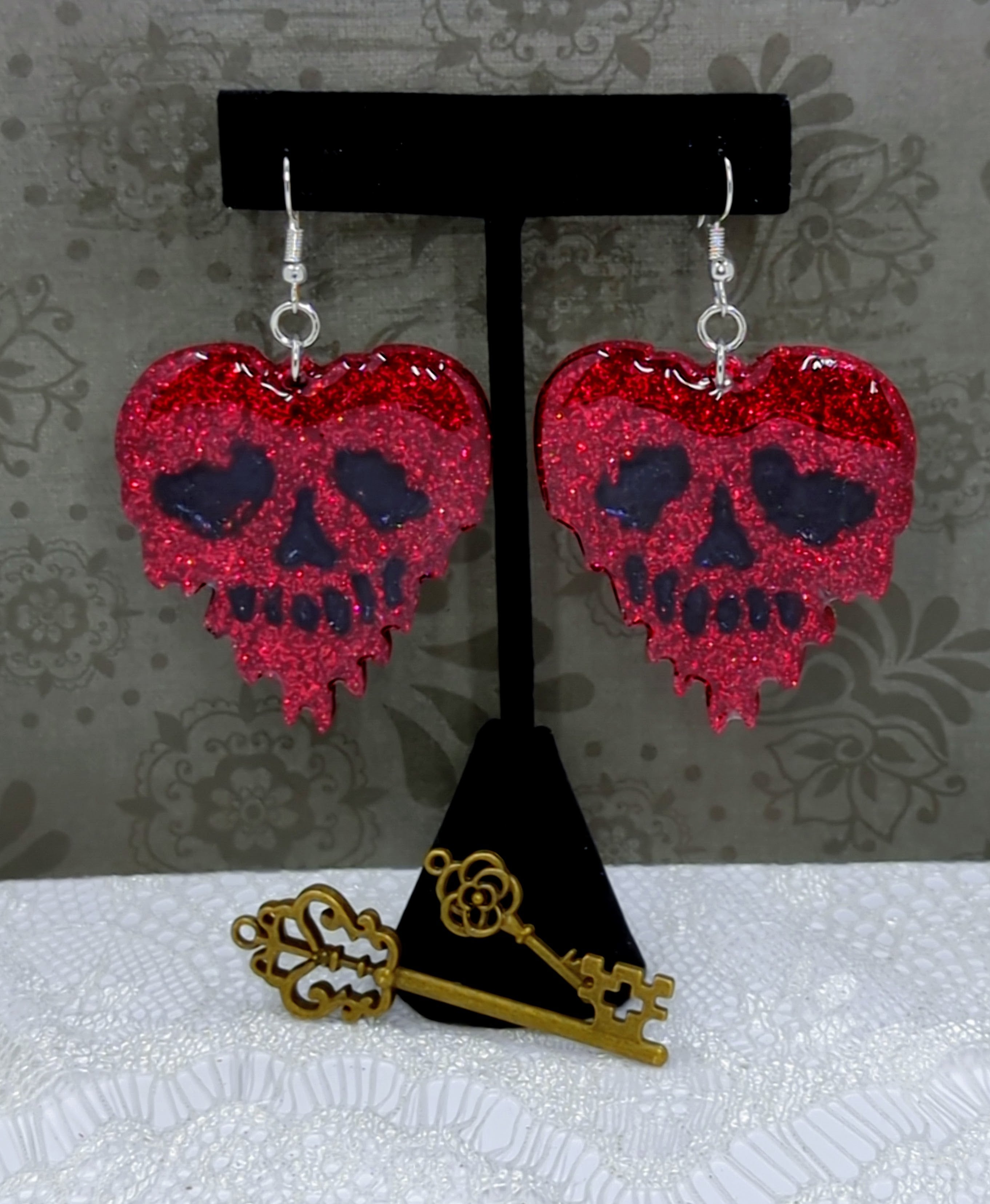 Dripping Skull Resin Earrings (Red/Black)